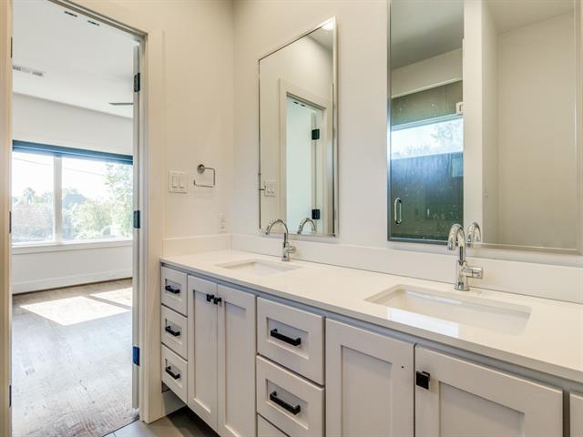 Building Photo - 6166 Llano Ave