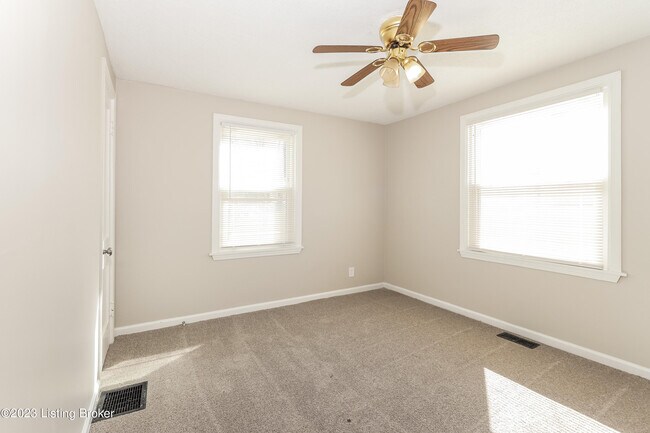 Building Photo - 3340 Penway Ave