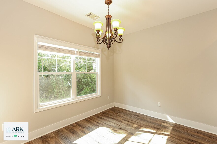 Building Photo - 21 Greyfield Dr