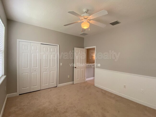 Building Photo - 332 E Kaley St
