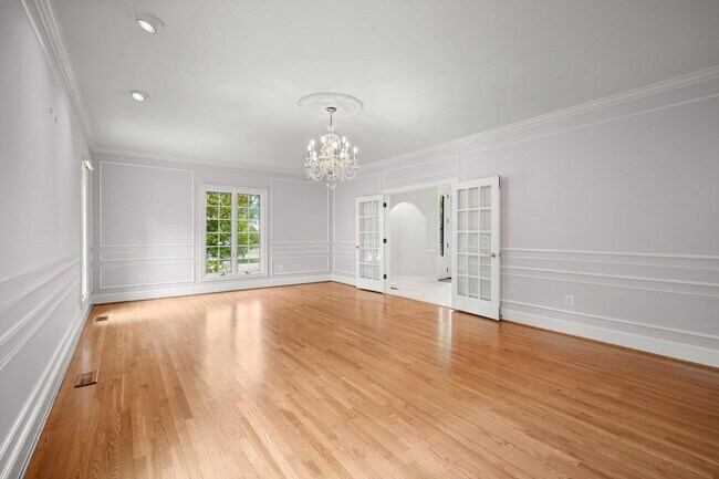 Building Photo - 9809 Hall Rd