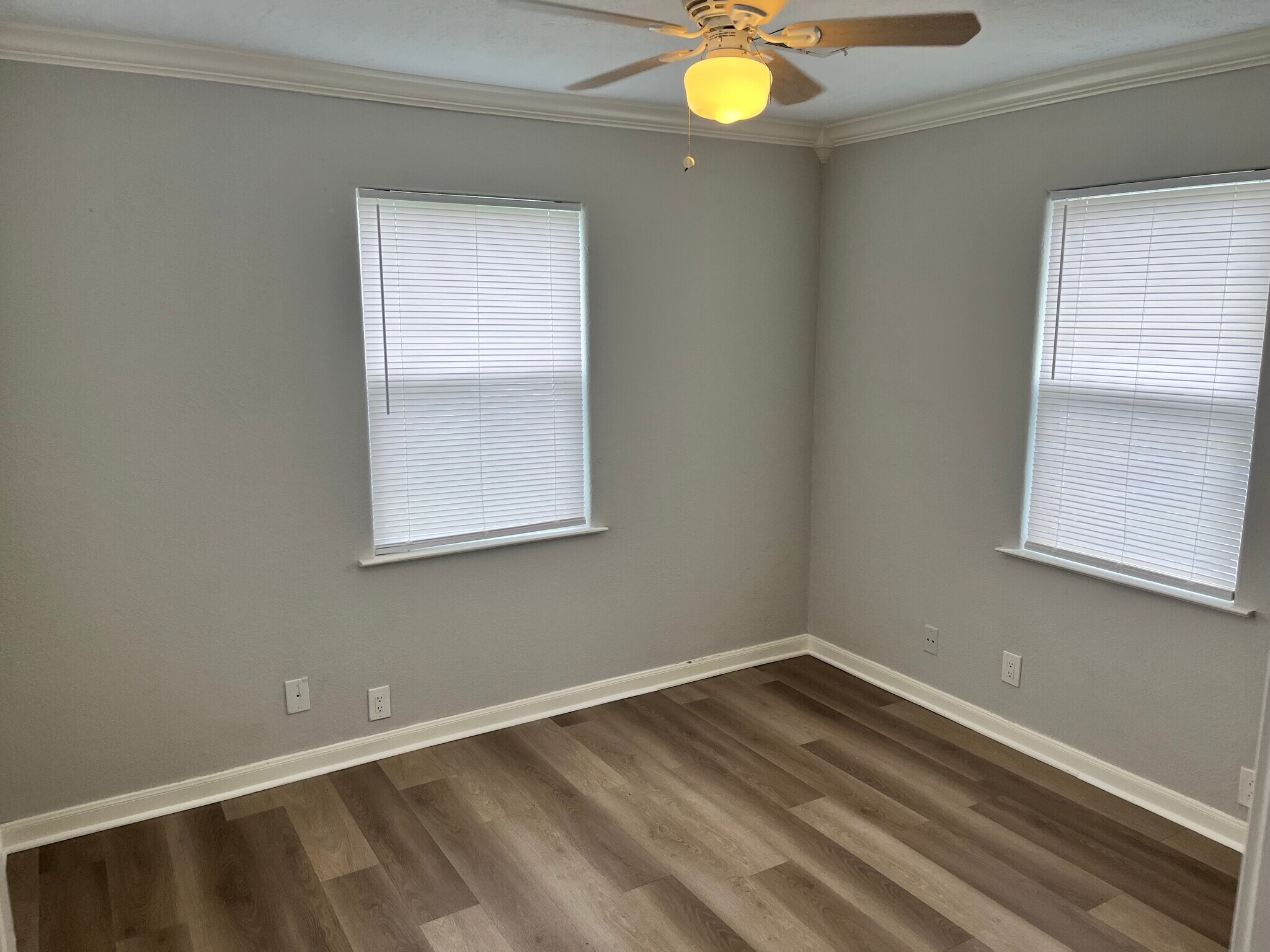 Building Photo - 6817 Anderson St