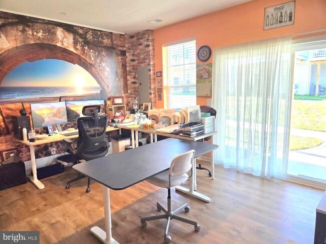 Building Photo - 301 Shipyard Dr