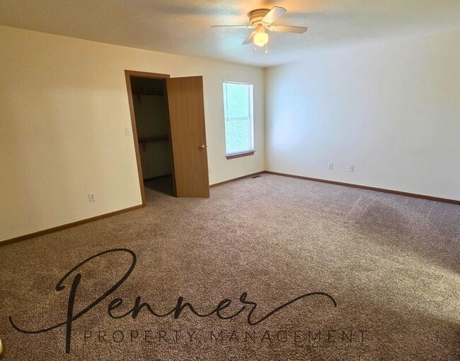Building Photo - 3114 S Cedar Crest Ct