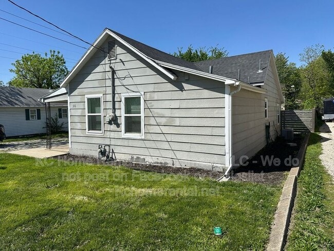Building Photo - 316 W Elm St