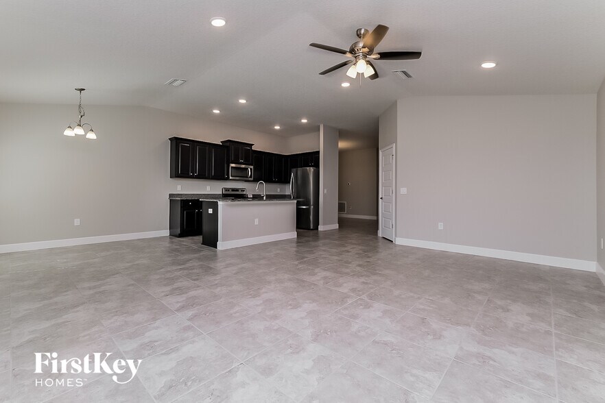 Building Photo - 14428 Potterton Cir