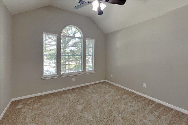 Building Photo - 30802 Sifton Dr