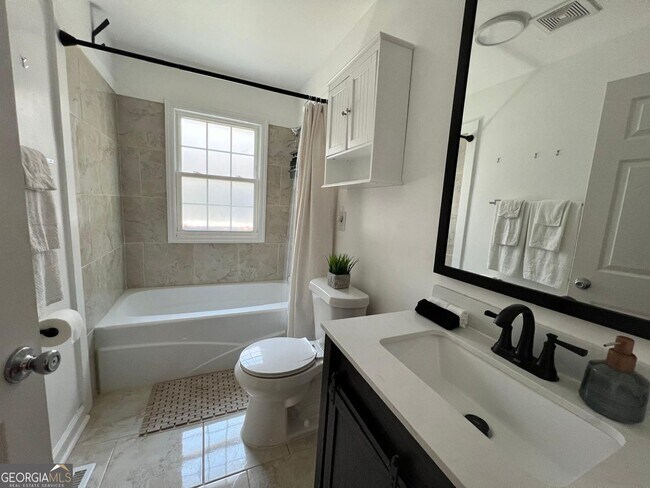 Building Photo - 1961 Browns Mill Rd SE