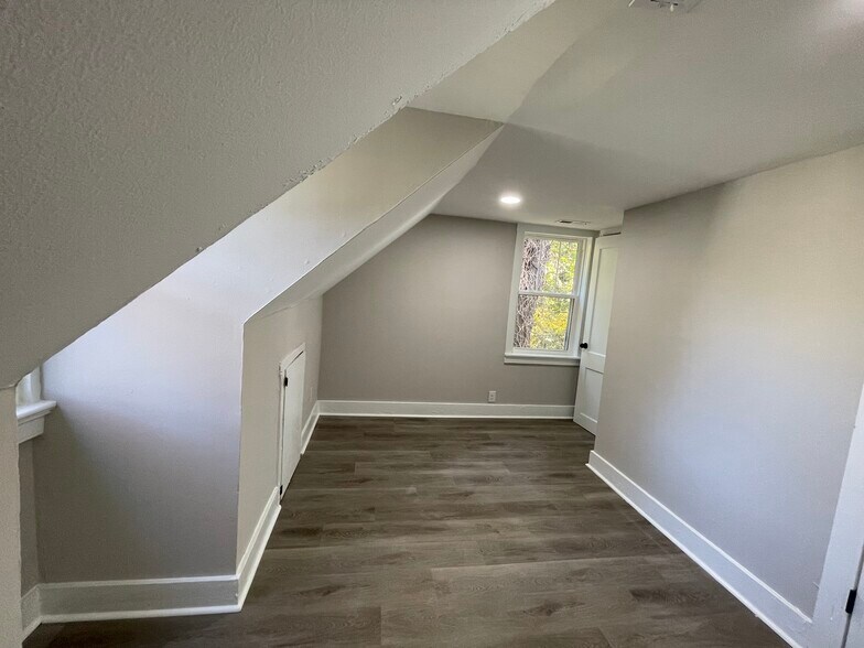 Building Photo - 3615 Stockton St