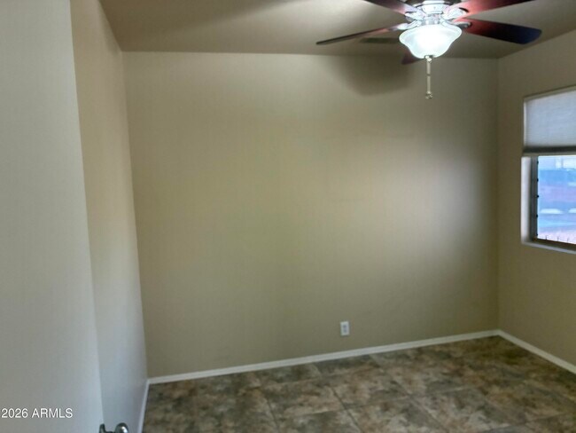 Building Photo - 15713 W Post Dr