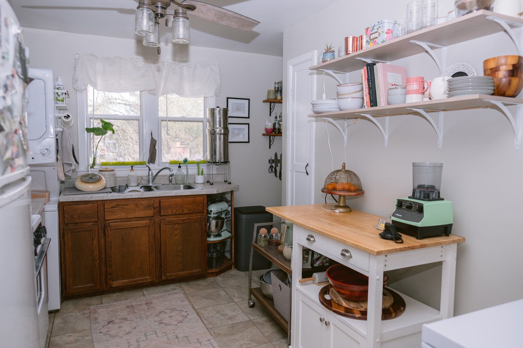 Spacious kitchen with walk-in pantry and in unit washer and dryer - 121 Grove Ave