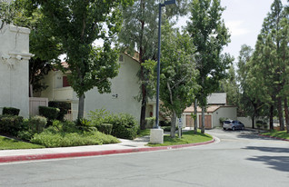 Building Photo - Summerwind Apartments