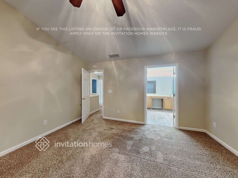 Building Photo - 172 Wallnut Hall Cir