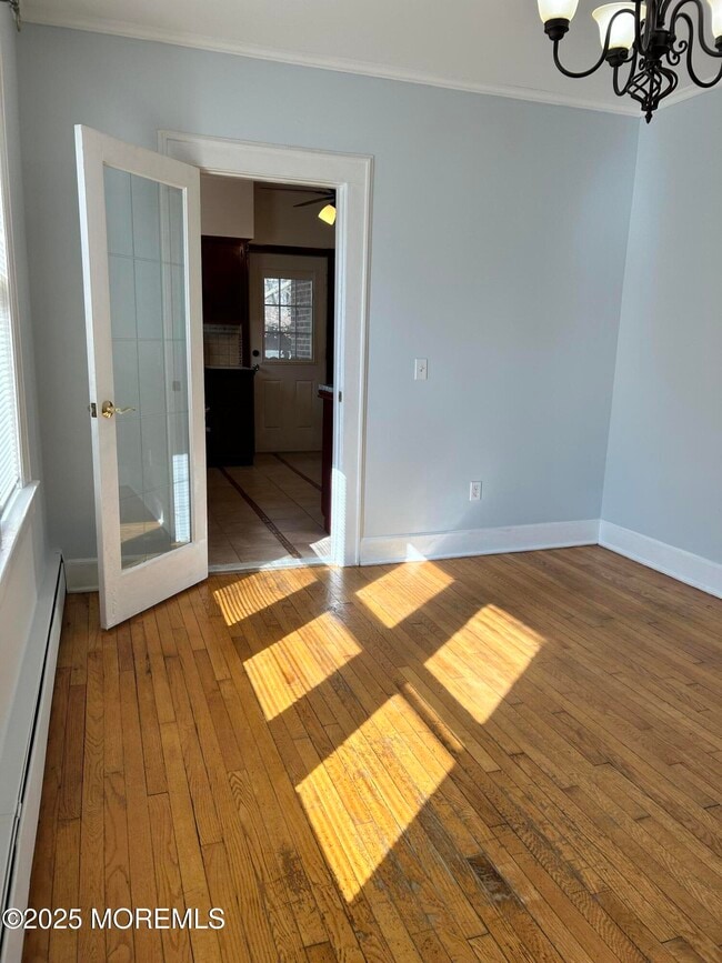 Building Photo - 17 Codington Pl