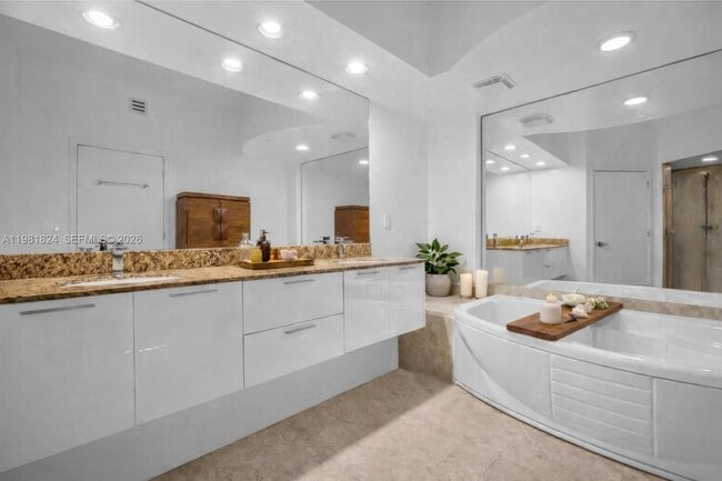 Building Photo - 400 Alton Rd