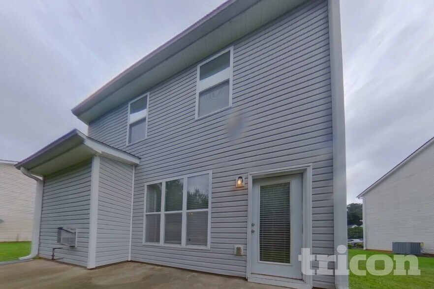 Building Photo - 8129 Brookbend Dr