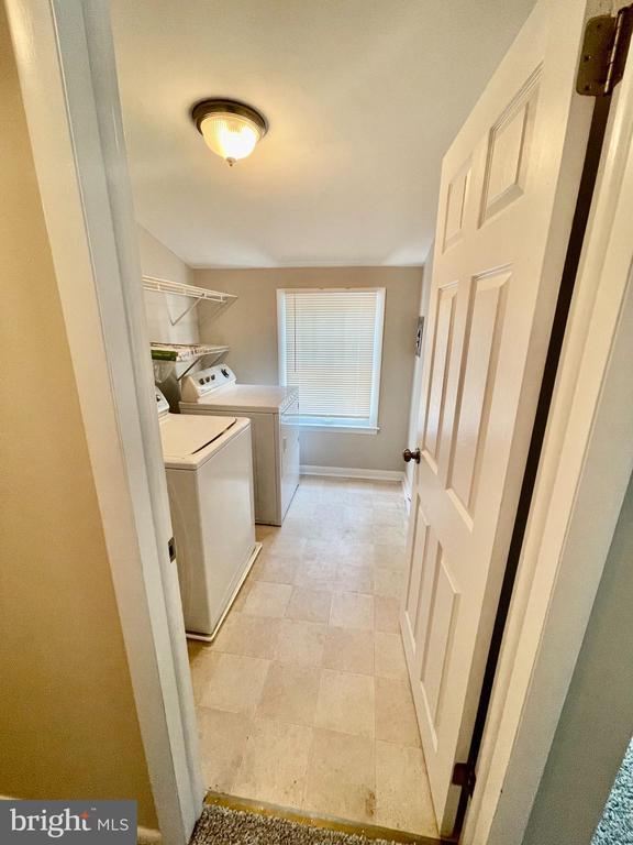 Building Photo - 705 Pomona Ave