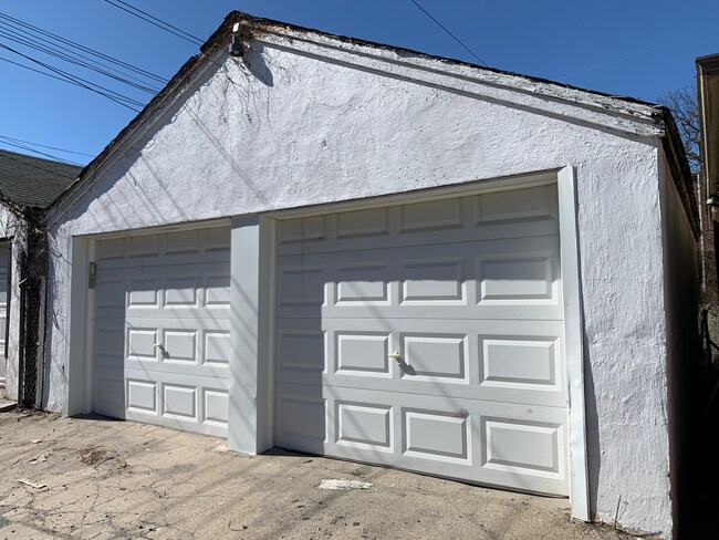 Building Photo - 2021 21st St