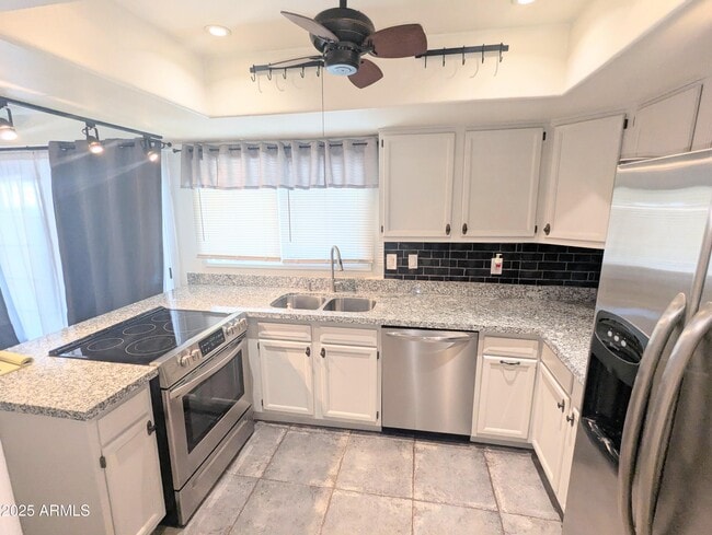 Building Photo - 5922 N 83rd St