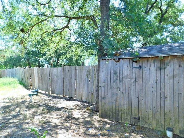 Building Photo - 5992 Robinwood Ln