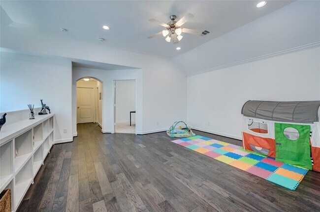 Building Photo - 1208 Peden St