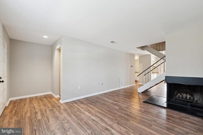 Building Photo - 2053 Headlands Cir