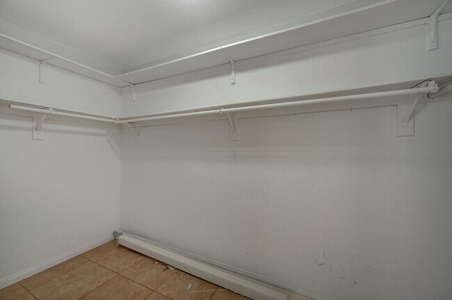 Building Photo - 121 Chatara Way