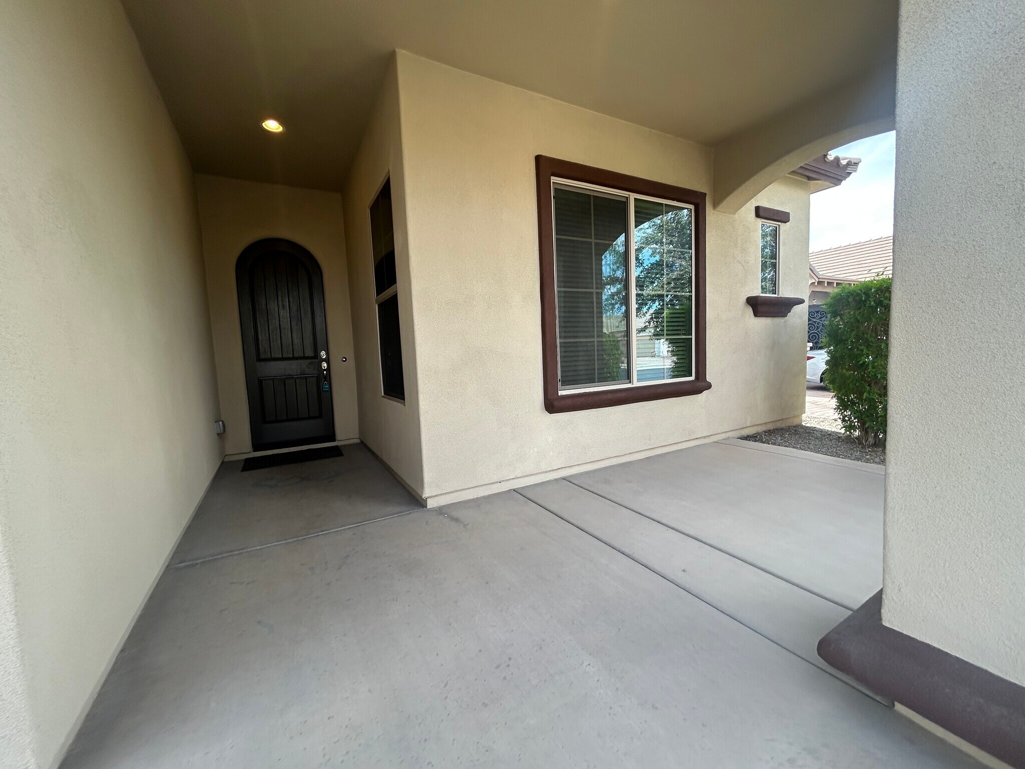 Building Photo - 3841 E Powell Pl