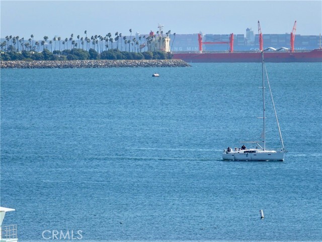 Building Photo - 850 E Ocean Blvd