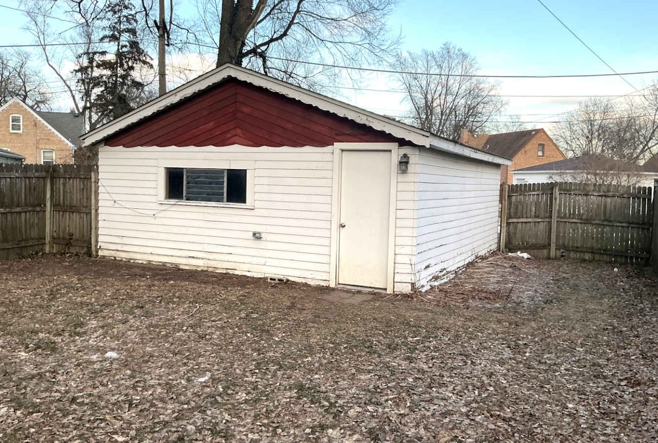 Building Photo - 3231 Park Ave