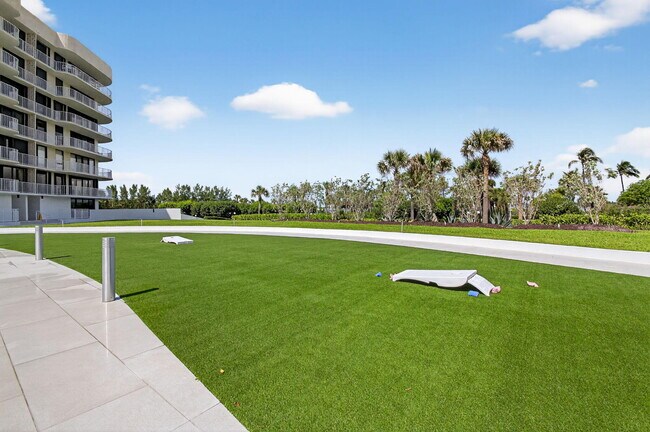 Building Photo - 3400 S Ocean Blvd