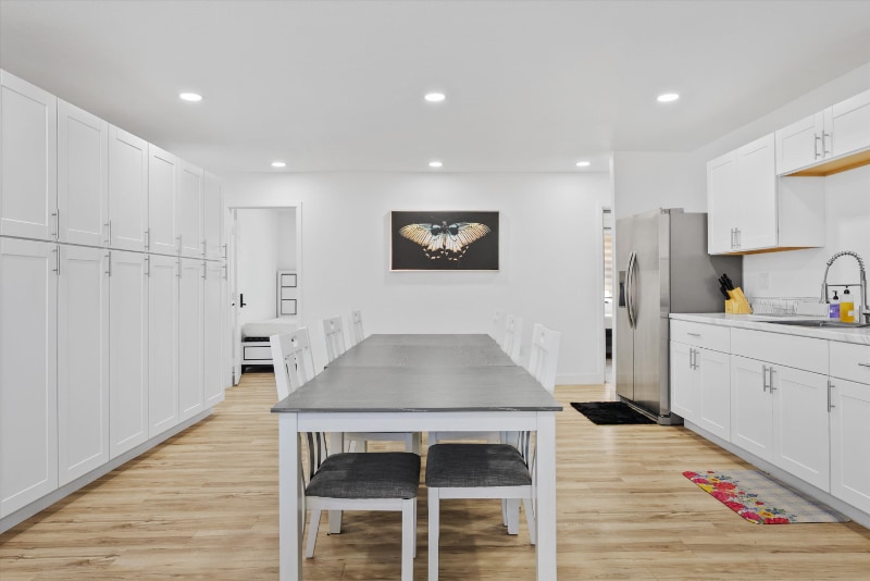 Building Photo - 2956 E Mobile Ln