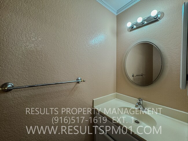 Building Photo - Fresh Clean & Upgraded 3 Bedroom in Rocklin!