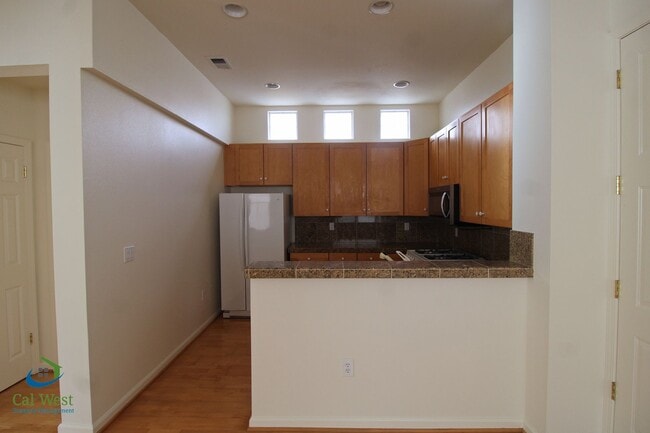 Building Photo - $5,995.00 - Gorgeous 2 Story 3 Bedroom 2.5 Bath Home steps away from Downtown Mountain View and C...