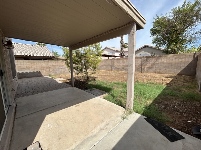 Building Photo - 4132 E Anderson Dr