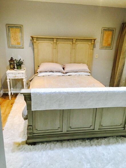 Building Photo - 5644 Yolanda Ave