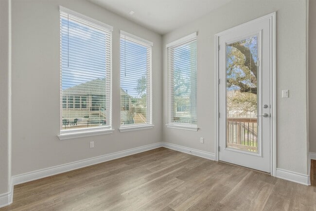 Building Photo - 421 Chinkapin Trail