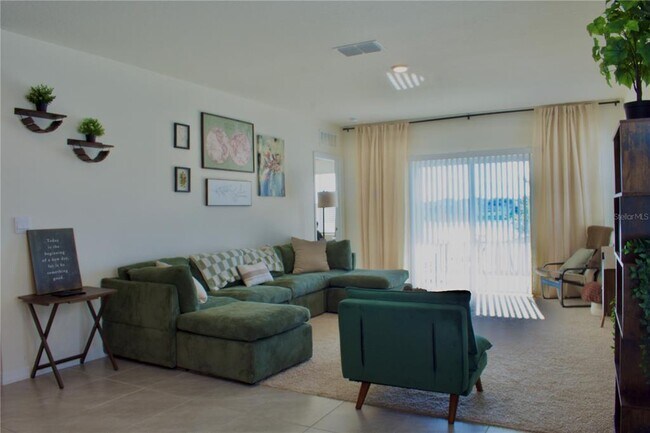 Building Photo - 1738 Walnut Crk Dr