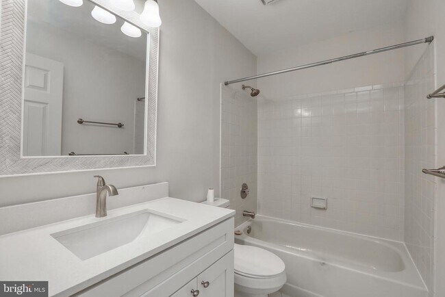 Building Photo - 20 Andover Cir