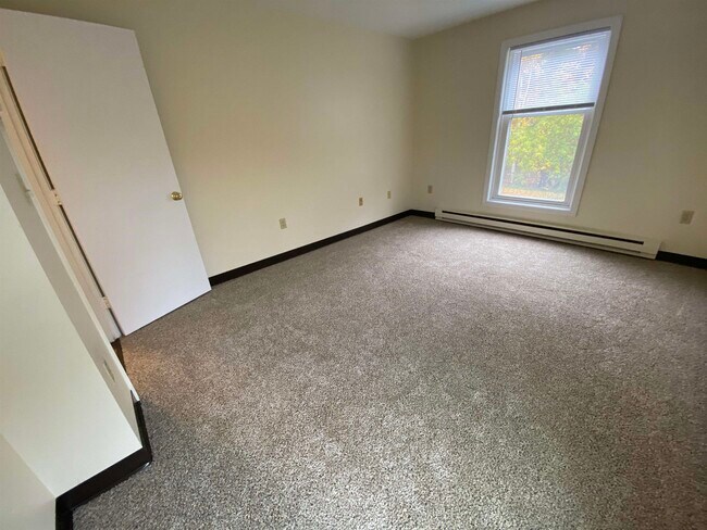 Building Photo - 143 Eastern Ave