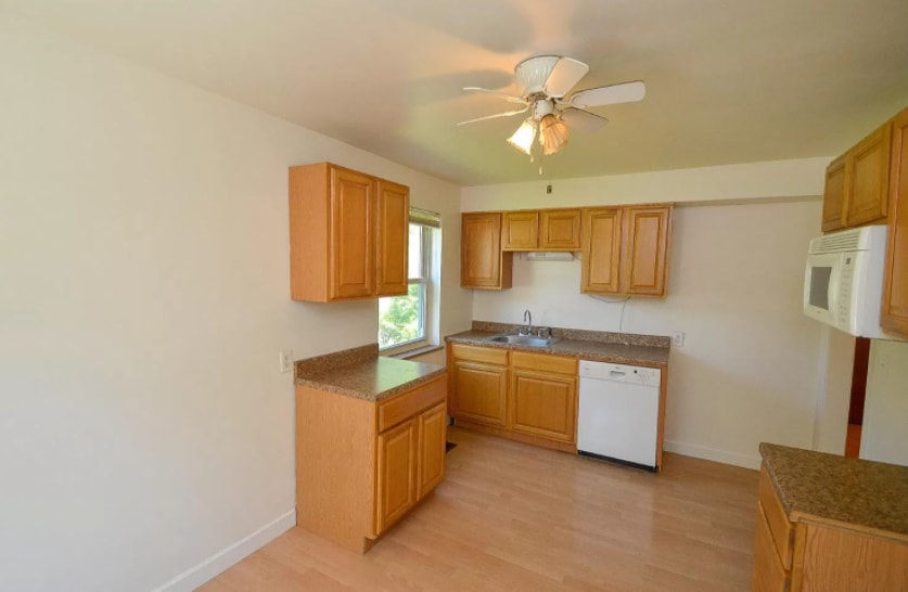 Building Photo - 6921 Pin Oak Dr