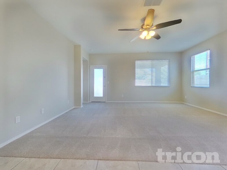Building Photo - 3712 N 310th Ln