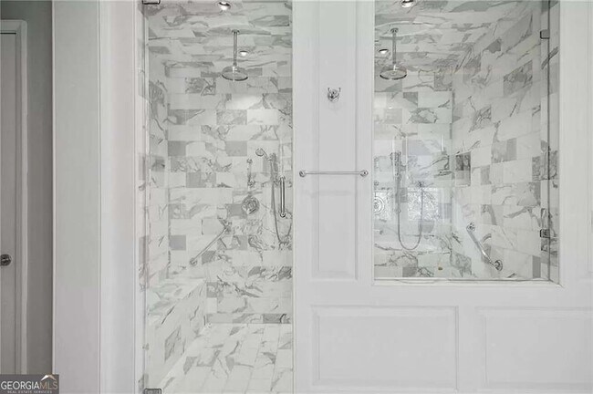 Building Photo - 460 Ivy Park Ln NE