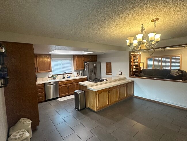 Building Photo - 1055 Corwin Pl