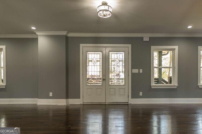 Building Photo - 1433 Merriman Ln NE