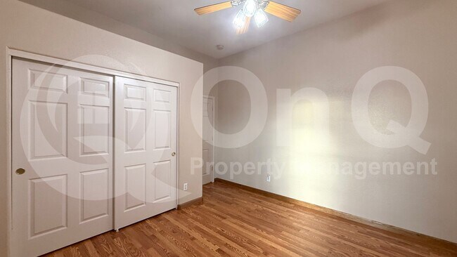 Building Photo - 173 N Pineview Dr