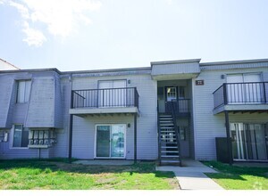Building Photo - High Meadows - Newly Remodeled 1 bed,1 ba...