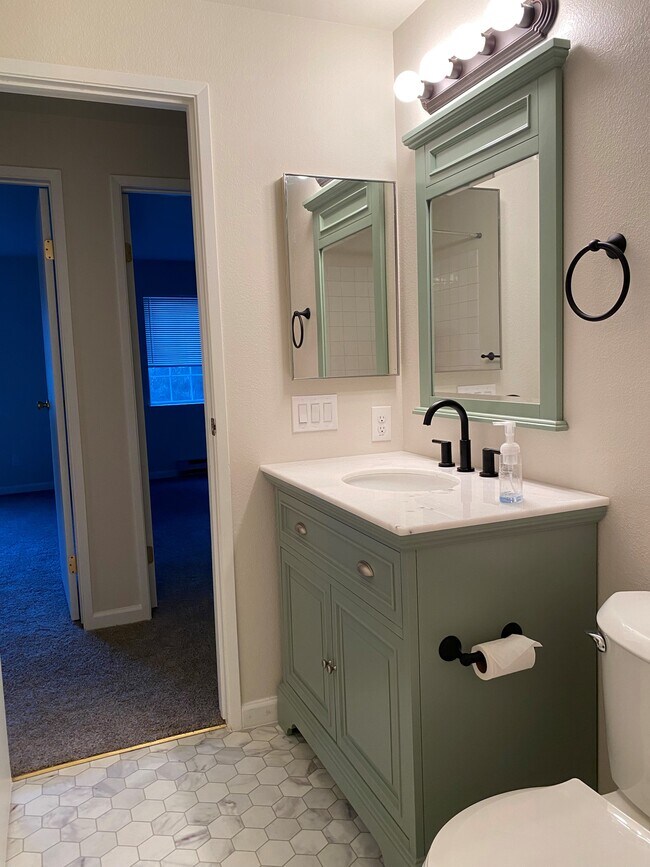 Building Photo - 215 100th St SW