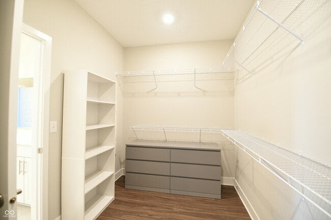 Building Photo - 1567 Jensen Dr
