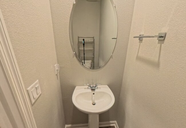 Building Photo - 148 Great Star Ct